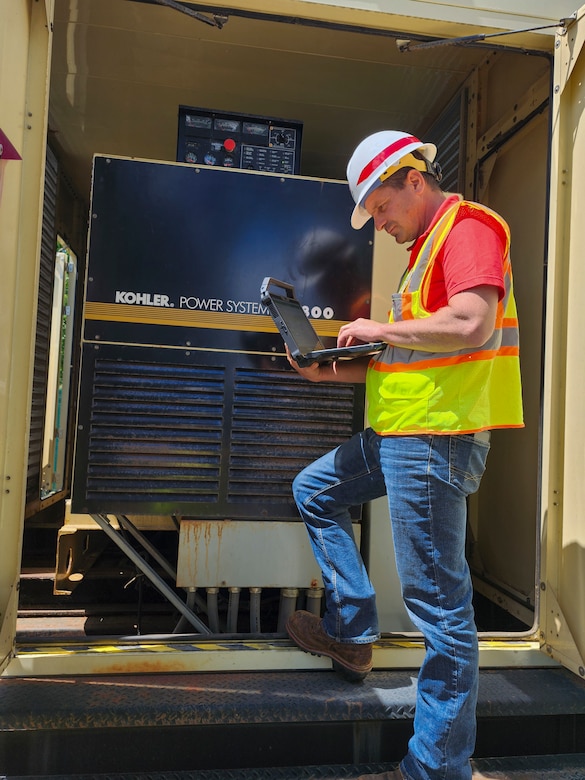 A “power team” made up of Soldiers and civilians from multiple governmental agencies trained together during a two-week exercise May 27 through June 7. The scenario simulated a devastating power outage affecting multiple states.
