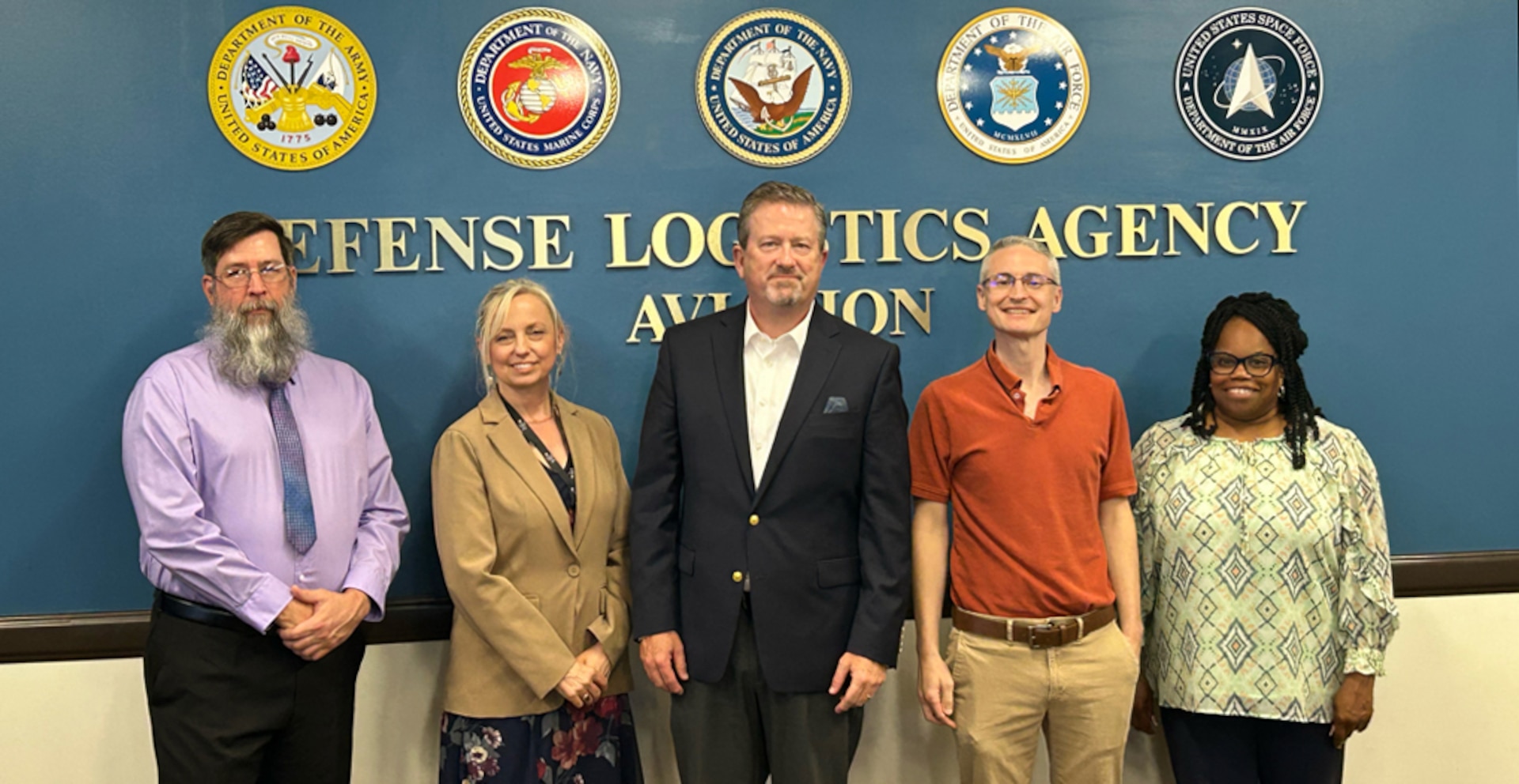 DLA vice director visits Aviation to talk innovation, support > Defense ...