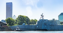 Independence-variant littoral combat ship USS Montgomery (LCS 8), arrives in Portland for the annual Rose Festival during Portland Fleet Week on June 8, 2023. Portland Fleet Week is a time-honored celebration of the sea services and provides an opportunity for the citizens of Oregon to meet Sailors, Marines and Coast Guardsmen, as well as witness firsthand the latest capabilities of today’s maritime services. (U.S. Navy photo by Mass Communication Specialist 2nd Class Gwendelyn L. Ohrazda)