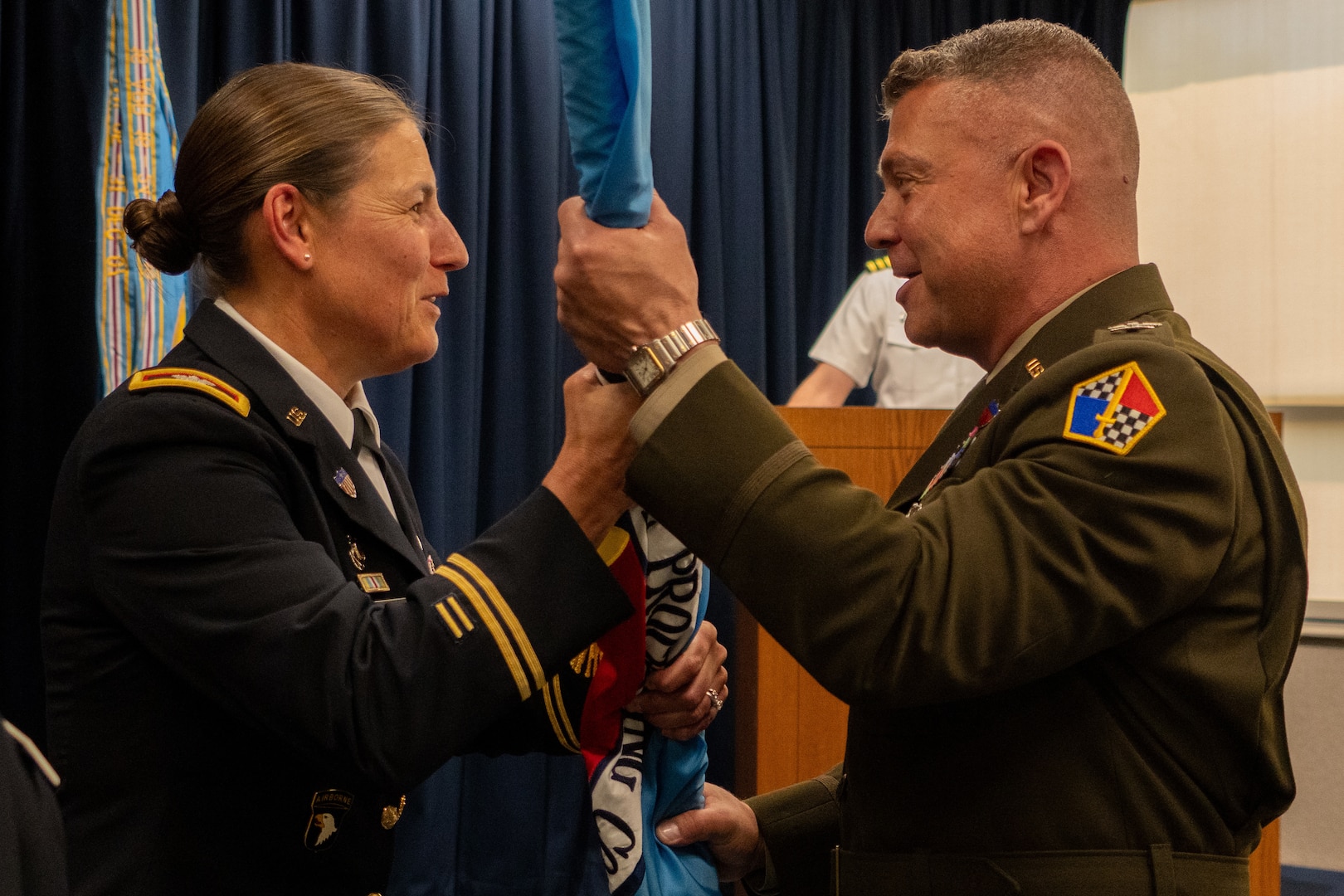 Army Officer Returns to Command Eastern Sector > USMEPCOM > News