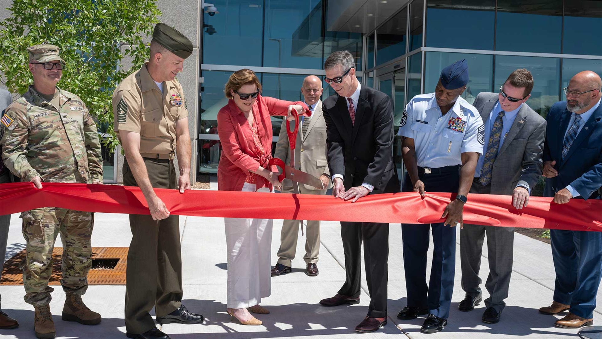 DTRA Leadership cutting ribbon on DTRA West