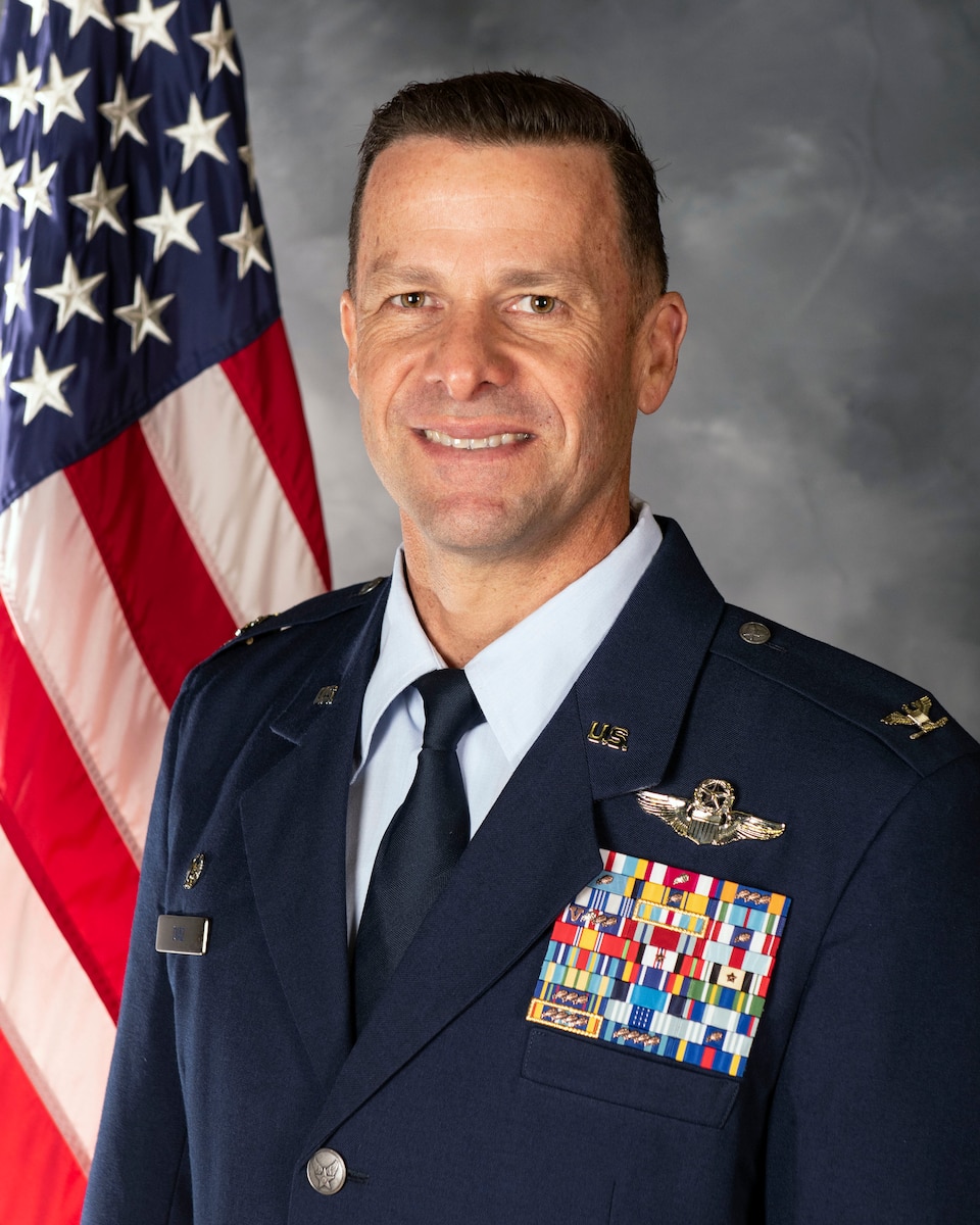 Col. Ricardo Diaz Biography Photo