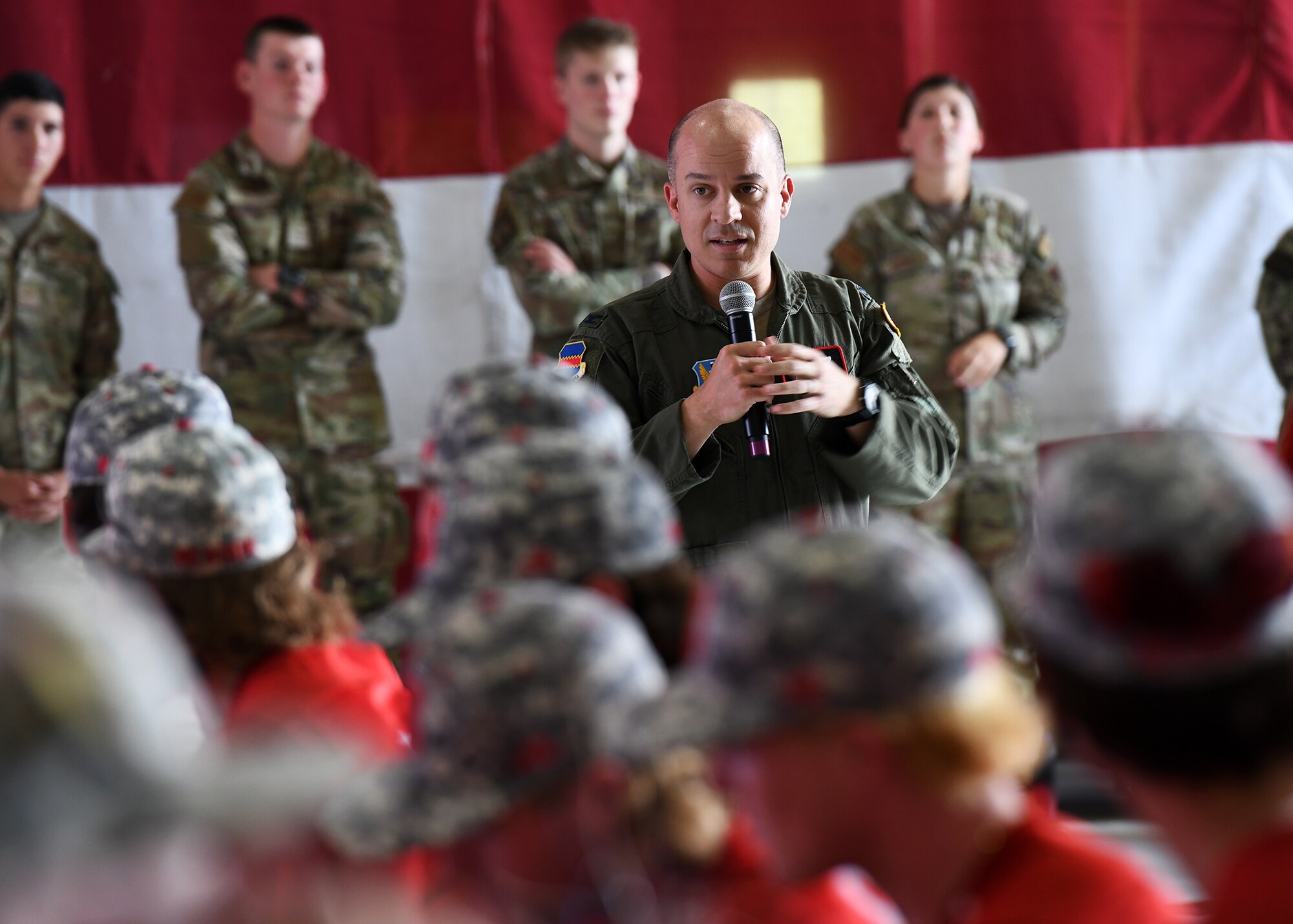 Col. Gray speaks to the NC State baseball team