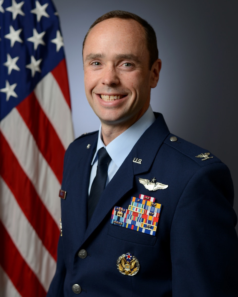 Col. Michael D. Garrott's Official Photo