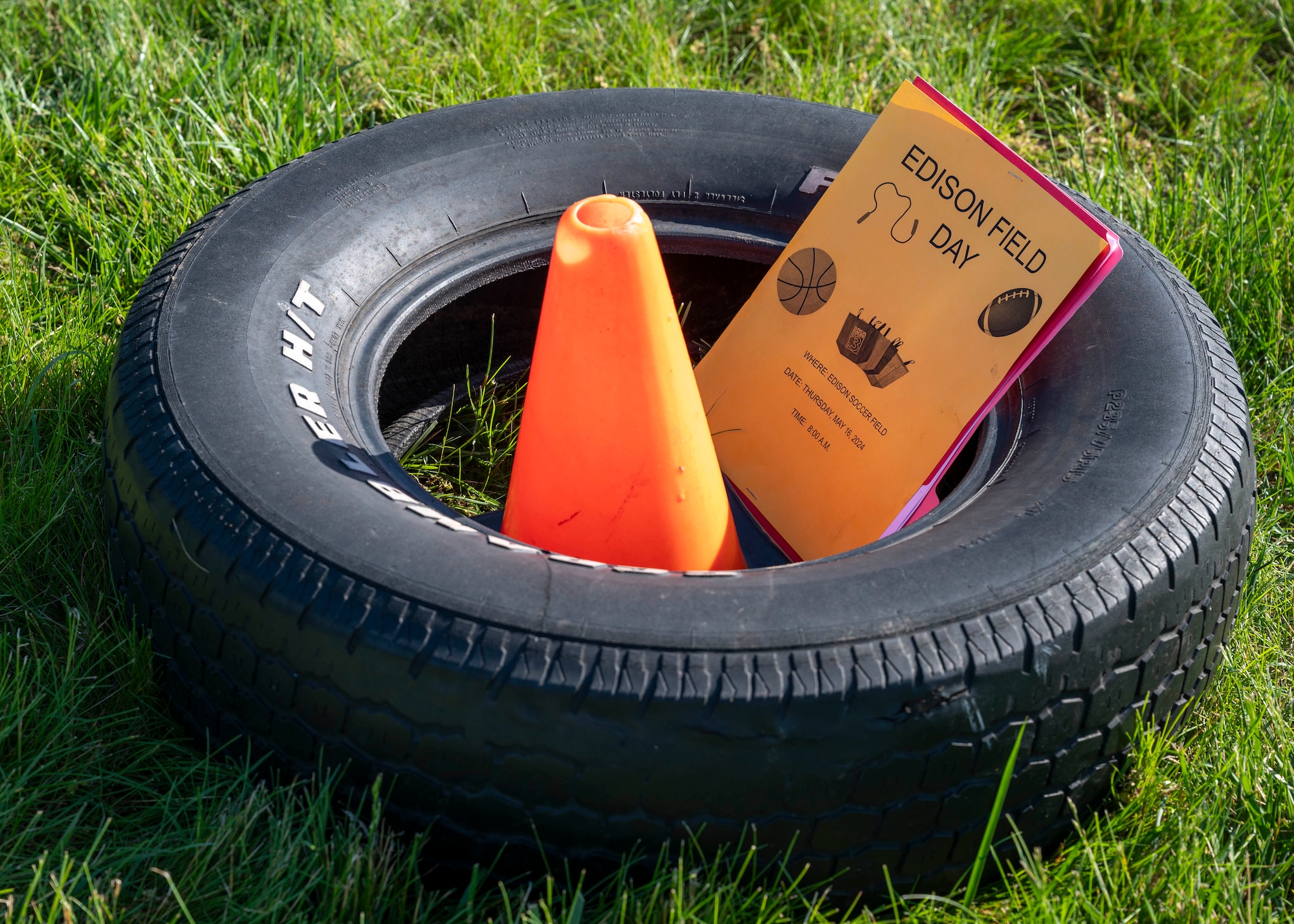 Air Force Life Cycle Management Center members participate in the end of school year field day at Edison Elementary School in Dayton, Ohio, May 16, 2024. Volunteering in the local community helps to build lasting relationships. (U.S. Air Force photo by Staff Sgt. Mikaley Kline)