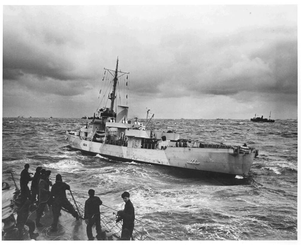 CGC Spencer sinks U-175 in 1943