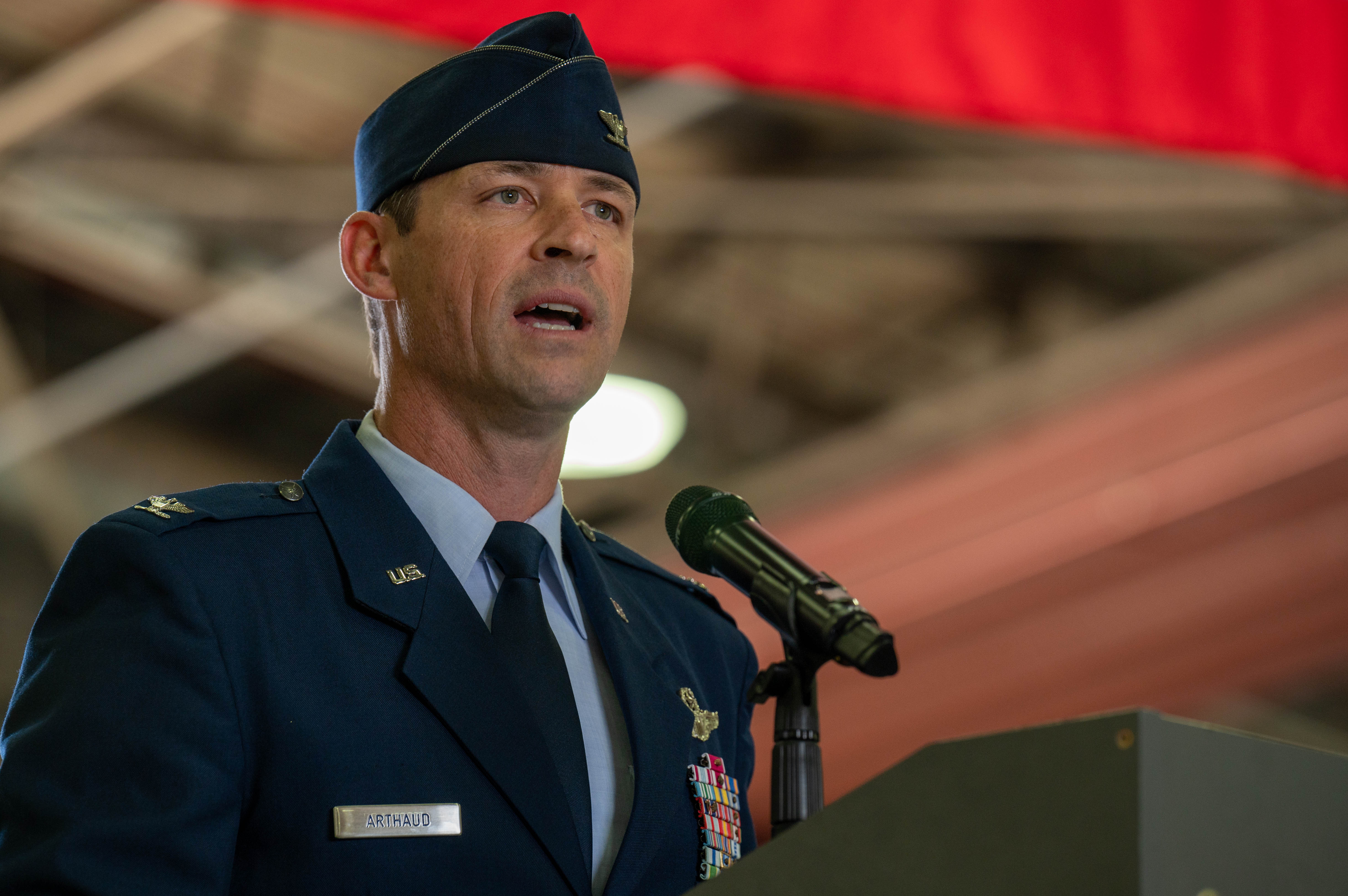 New commander accepts the torch of command at Liberty Wing > Royal Air Force Lakenheath