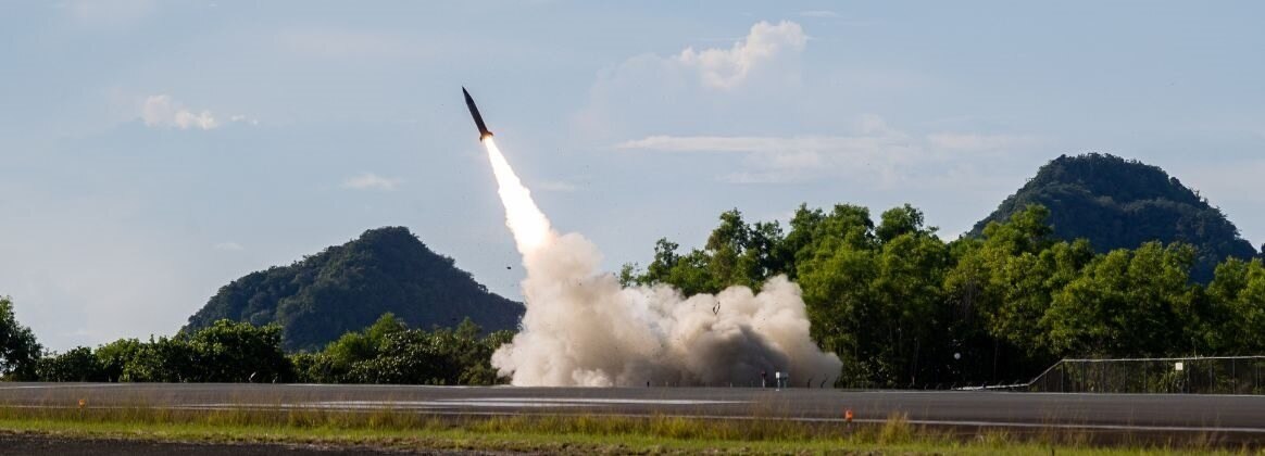 An Autonomous Multi-Domain Launcher with the U.S. Army Combat Capabilities Development Command Aviation & Missile Center and Ground Vehicle Systems Center conducts a live fire during exercise Valiant Shield 24 at Airar, Palau.