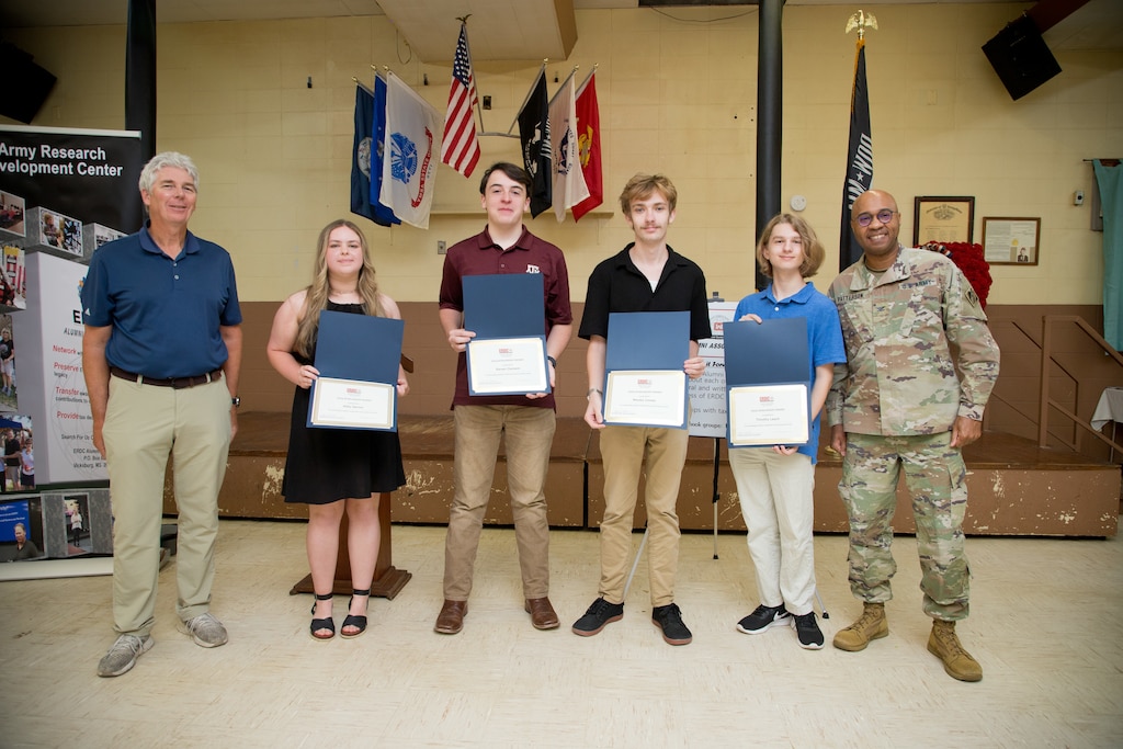 Recipients of the U.S. Army Engineer Research and Development Center (ERDC) Alumni Association’s 2024 scholarships were presented certificates from ERDC Alumni Association President Ernie Smith and ERDC Commander Col. Christian Patterson during a ceremony at the Vicksburg VFW in Vicksburg, Miss., June 24, 2024.