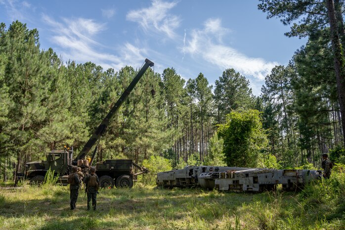 MWSS-273 conducts aircraft salvage and recovery training at Townsend Bombing Range