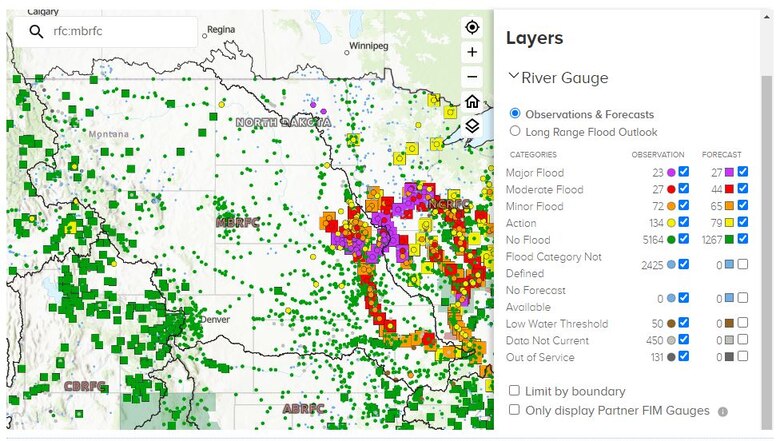 National Weather Service map showing river stages and forecasts in the Missouri River Basin.Ranging from Green to Red, dots show areas of no flood (green), yellow (action flood), orange (minor flood), red (moderate flood), and purple (major flood). Squares show forecasts and Circles show observations.