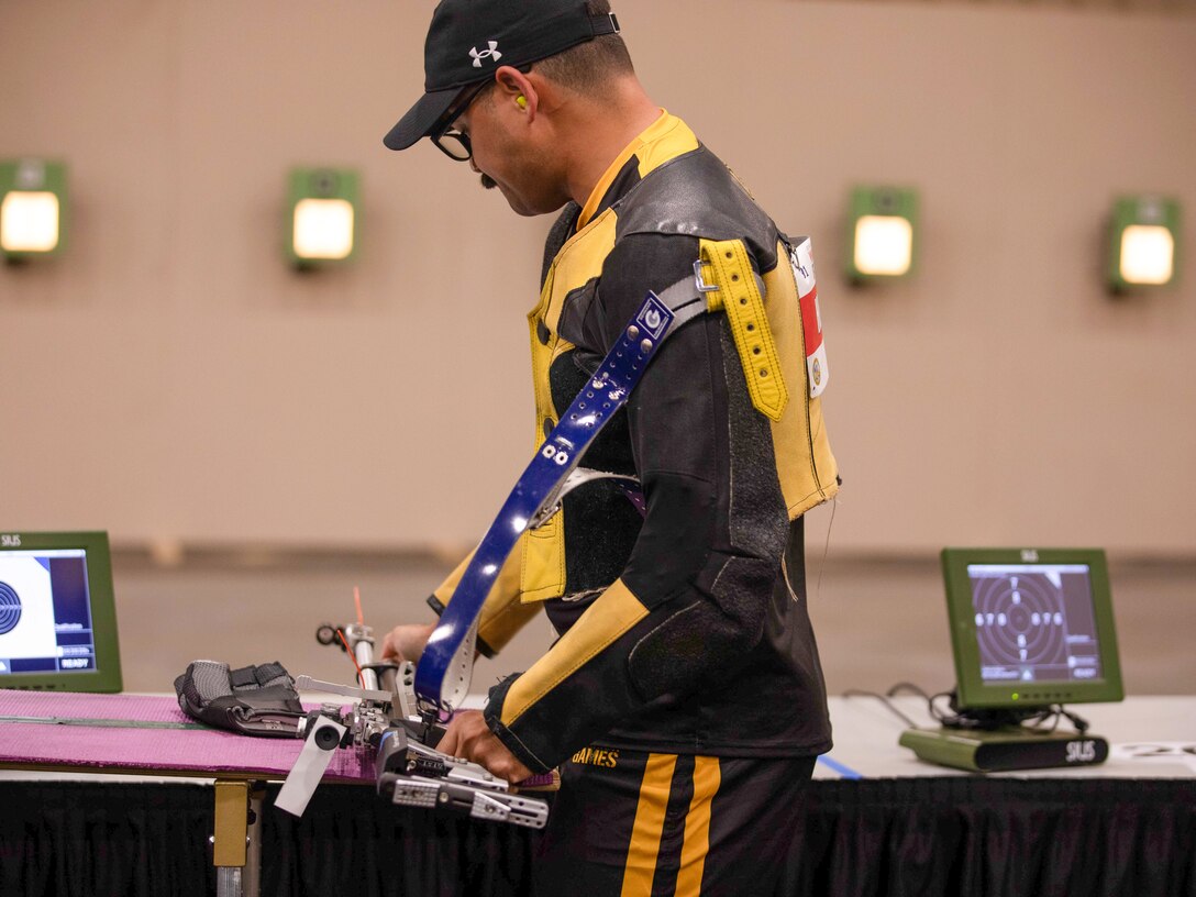 U.S. Army 1st Lt. Matthew Hovey prepares to compete in the precision air event during the 2024 Department of Defense Warrior Games