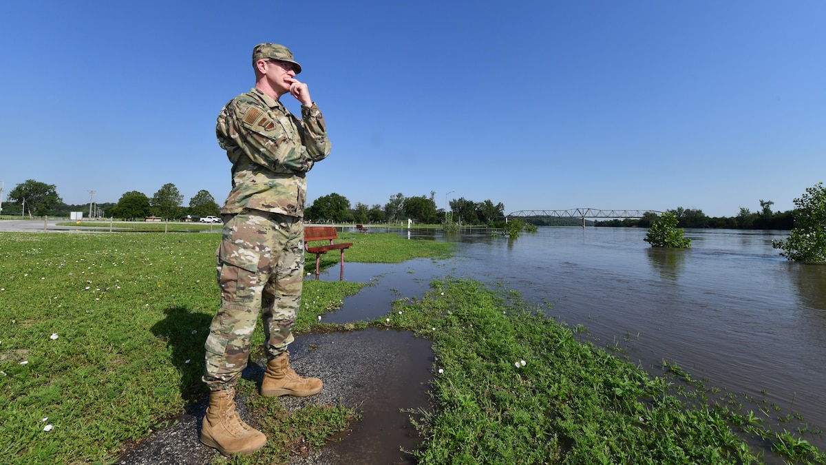 Colonel Howard surveys the Missouri river