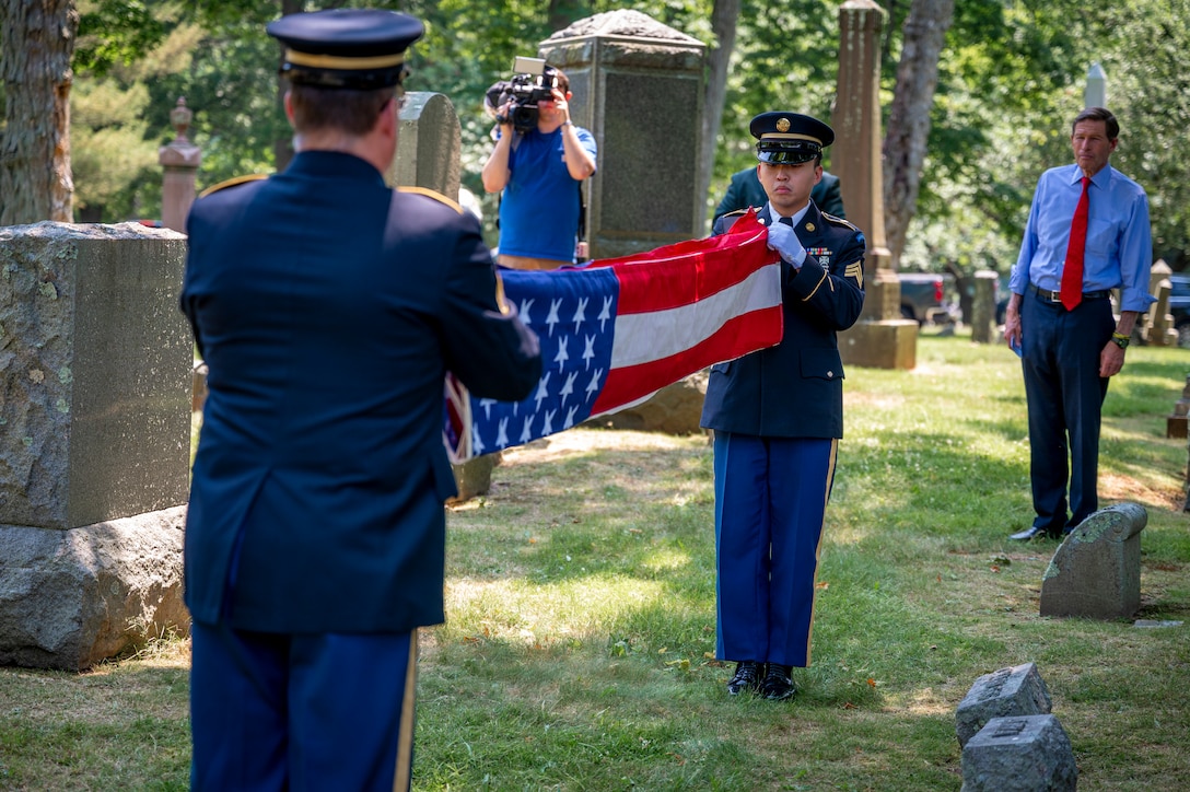 CTNG helps unveil burial marker for Civil War Soldier, parents’ refurbished gravestone