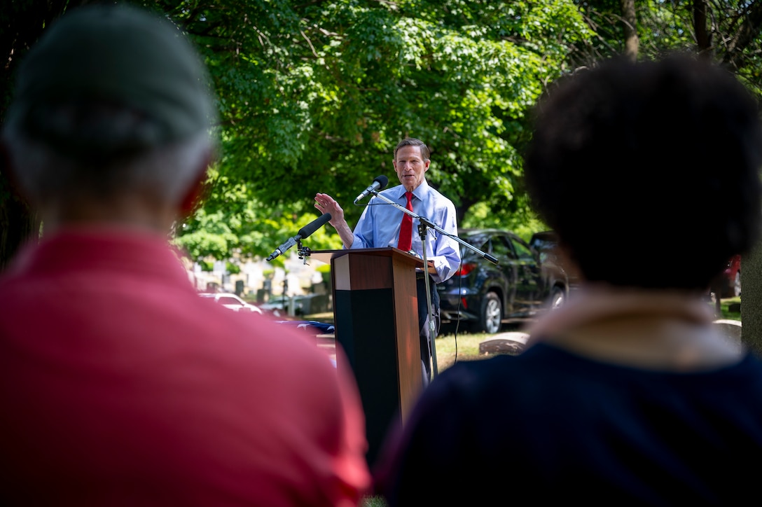 CTNG helps unveil burial marker for Civil War Soldier, parents’ refurbished gravestone