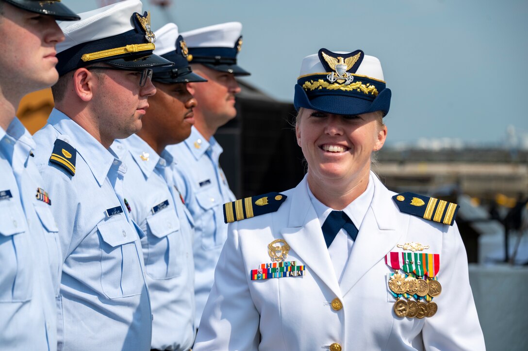 Coast Guard Cutter Willow conducts change of command ceremony