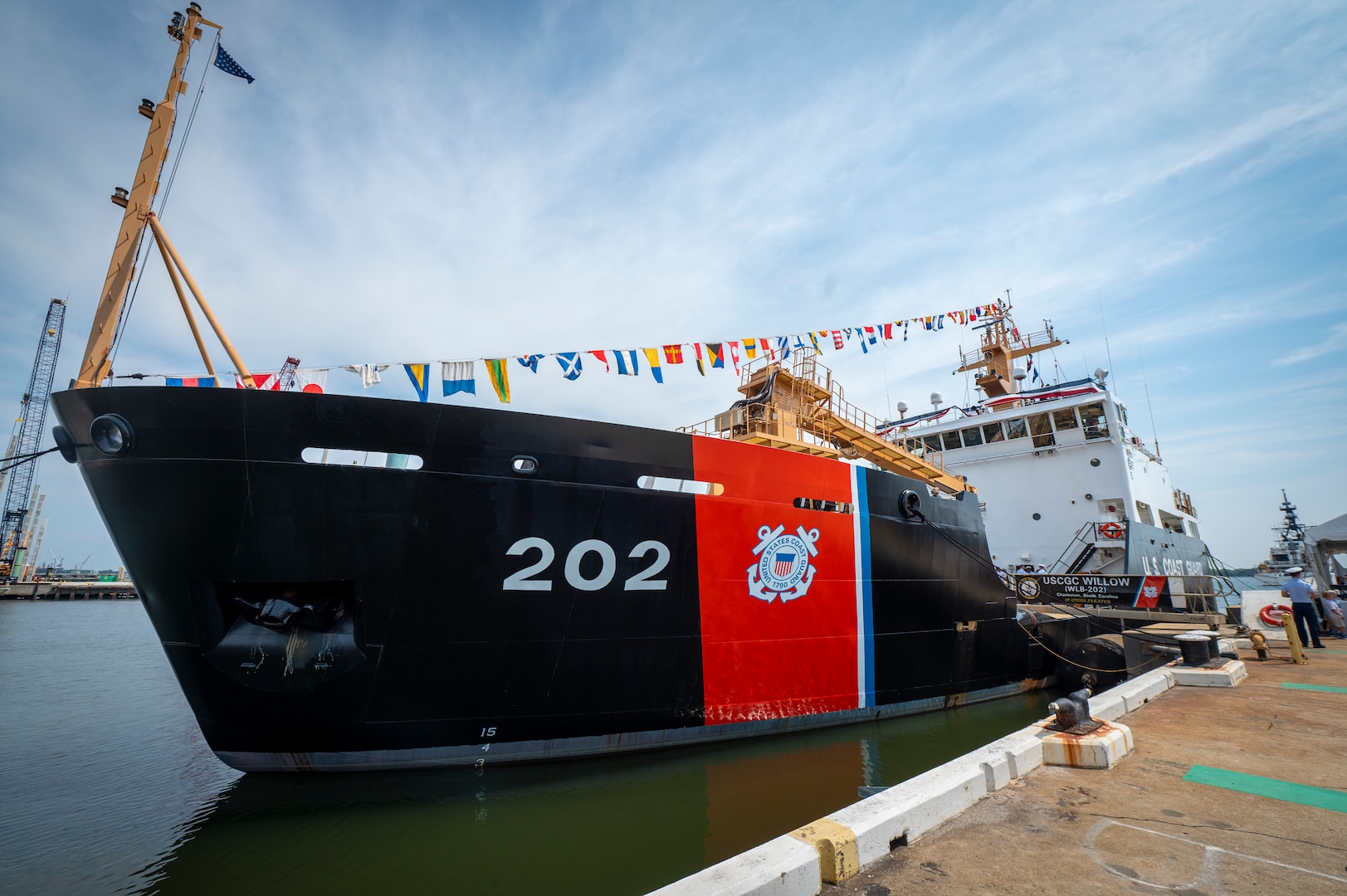 Coast Guard Cutter Willow conducts change of command ceremony