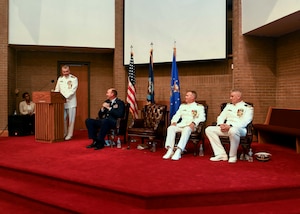 Navy Capt. retires