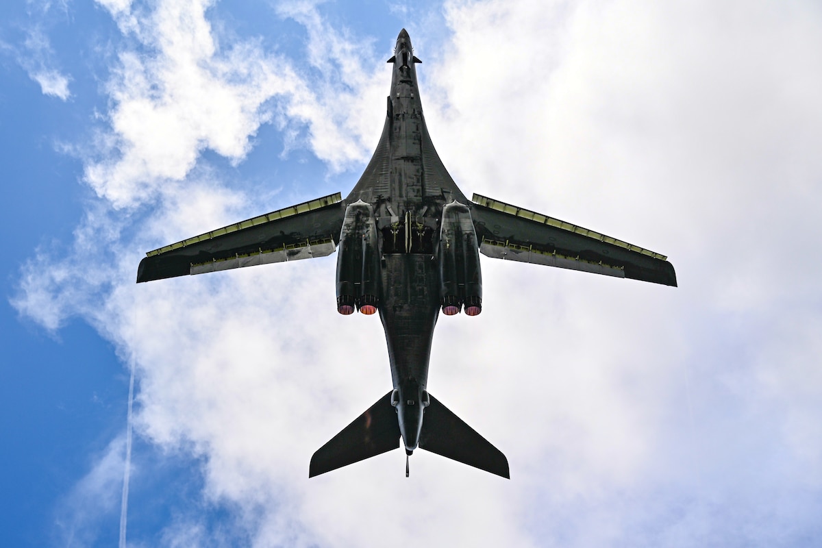 A B-1B Lancer assigned to the 37th Expeditionary Bomb Squadron from Ellsworth Air Force Base, S.D., takes off