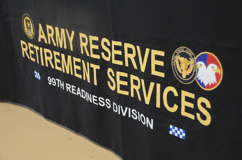 Army Reserve seminars help retirees plan future