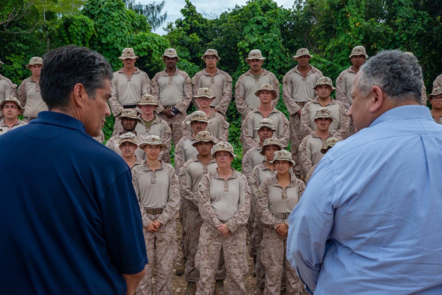 PELELIU, Republic of Palau (March 1, 2024) – Republic of Palau President Surangel Whipps, Jr. and Secretary of the Navy Carlos Del Toro meet with Marines of the 1st Marine Logistics
Group in Peleliu, in the Republic of Palau, March 1. Secretary Del Toro’s visit to Palau is part of a series of strategic engagements in the Indo-Pacific to promote the protection of the maritime commons in line with his Maritime Statecraft efforts. (U.S. Navy photo by Shaina O’Neal/Released)
