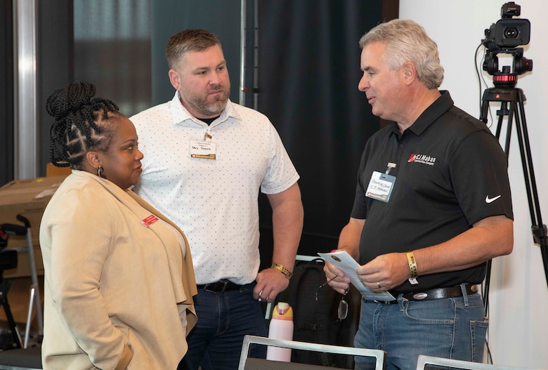 The U.S. Army Corps of Engineers (USACE) Memphis District (MVM) hosted their first ever two-day lndustry Day business event on Feb. 20 and 21 at the Memphis, Tennessee, Renasant Convention Center. 

Industry Day is a Department of Defense (DoD) Program Management Office (PMO) event providing federal contractors the opportunity to network with each other and U.S. Army Corps of Engineers professionals.