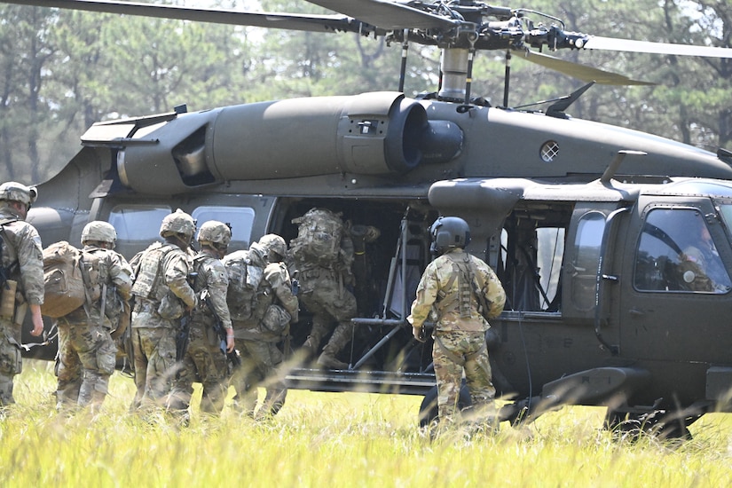 U.S. Army Soldiers from the 1st Battalion, 175th Infantry Regiment conduct air assault training on Range 59E at Joint Base McGuire-Dix-Lakehurst, N.J., May 31, 2023. Training support at U.S. Army Support Activity Fort Dix is meticulously tailored across three domains: virtual, live and constructive. (U.S. Army photo by Daniel Amburg)