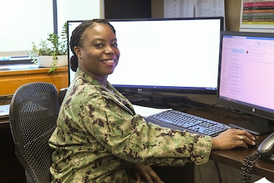 NMCCL officer selected as one of Navy Medicine’s Financial Management officer of the year