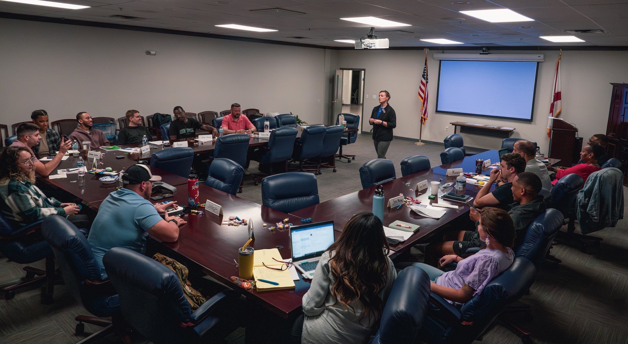 Service members take training course