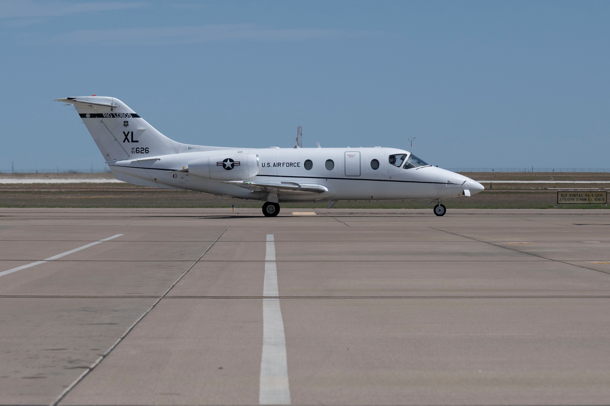 T-1A Jayhawk taxis