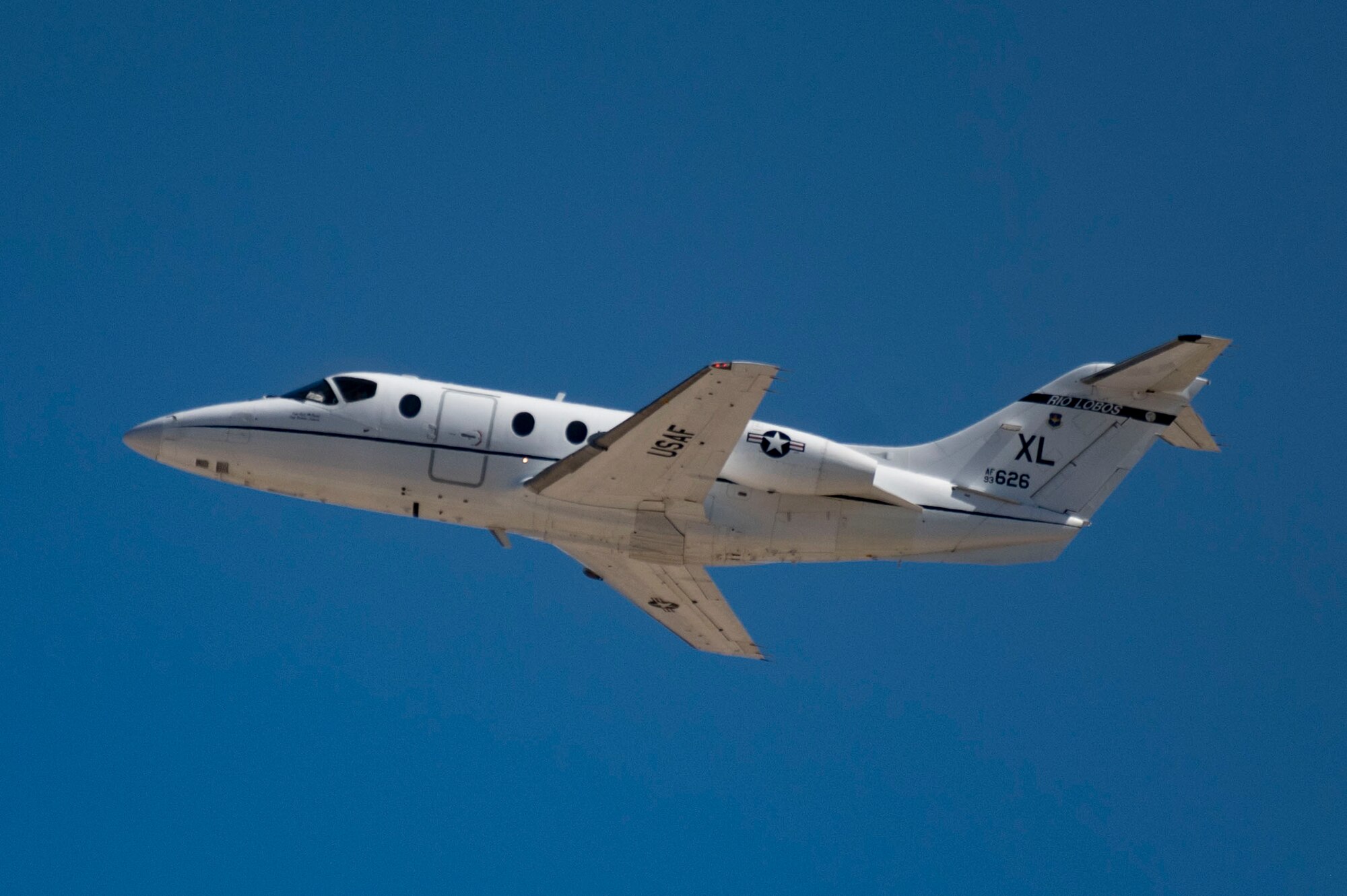 t-1A Jayhawk flying