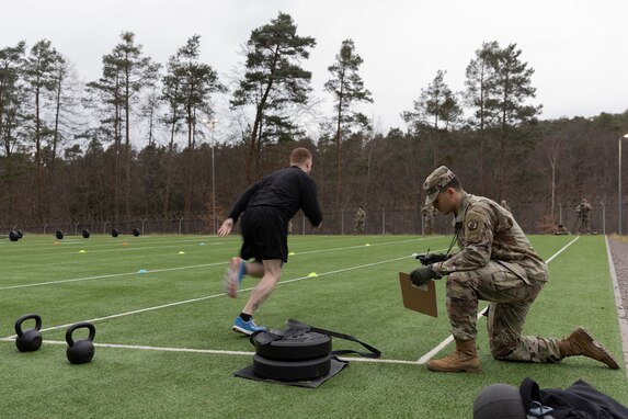 Army Reserve Soldiers in Europe prep for Air Assault School