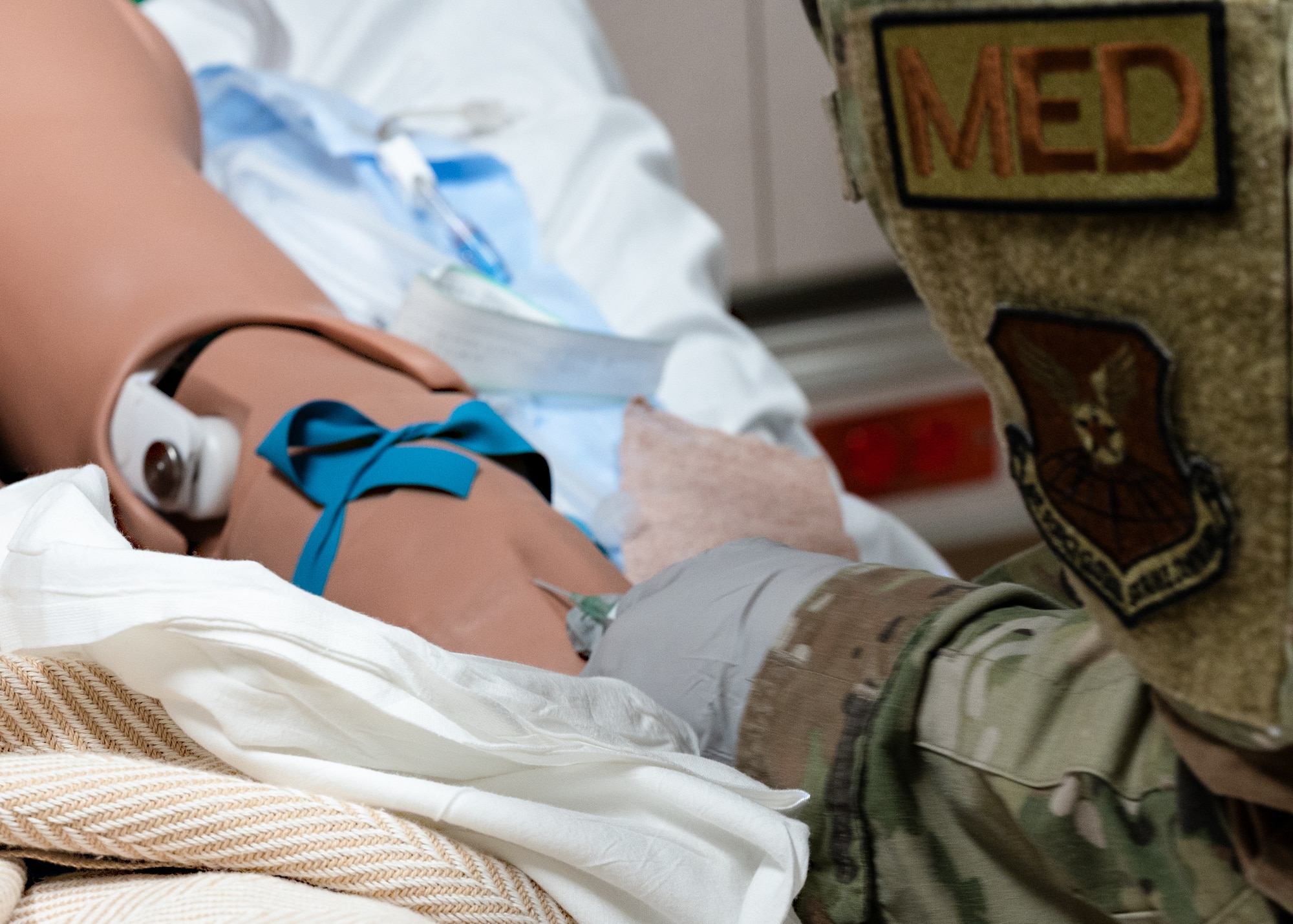 Airmen train in medical facility