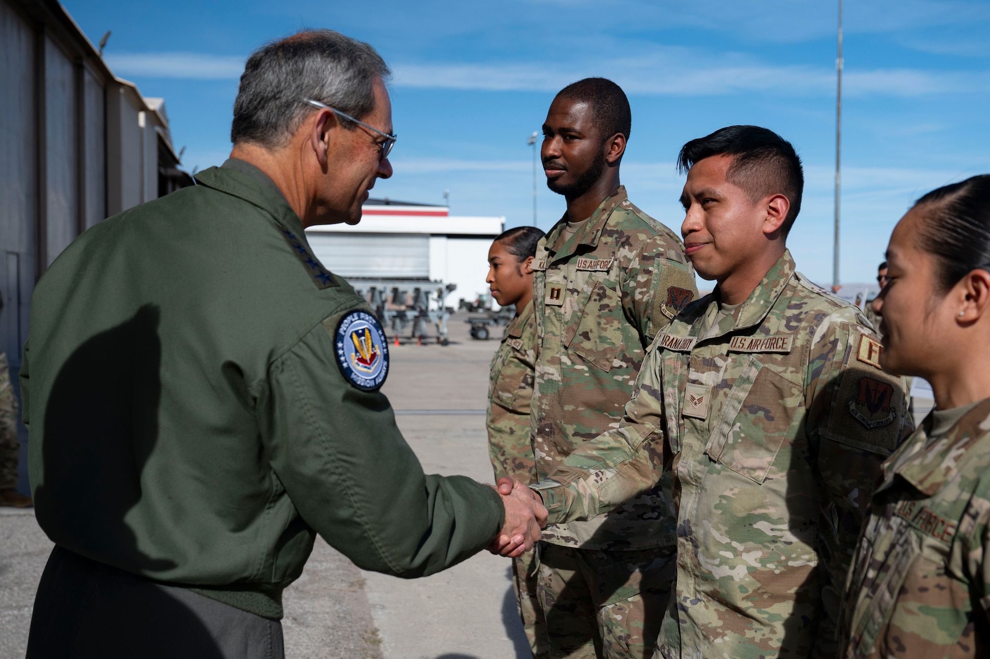 COMACC talking with Airmen