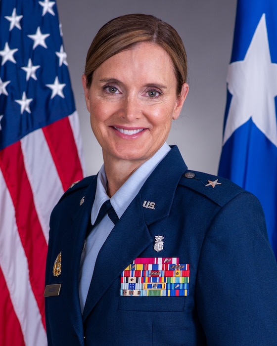 Official photo of Brig. Gen. Kristin Hillery.
