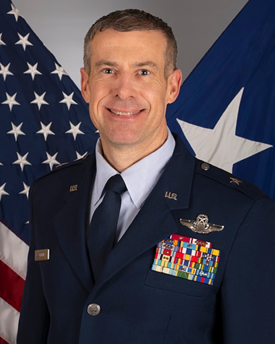 Official photo of  Brig. Gen. Sean M. Carpenter.