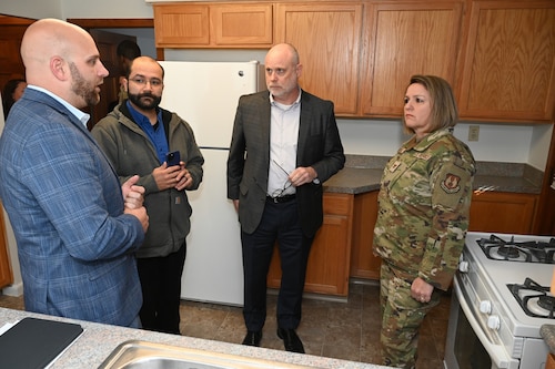 Image of commander and others