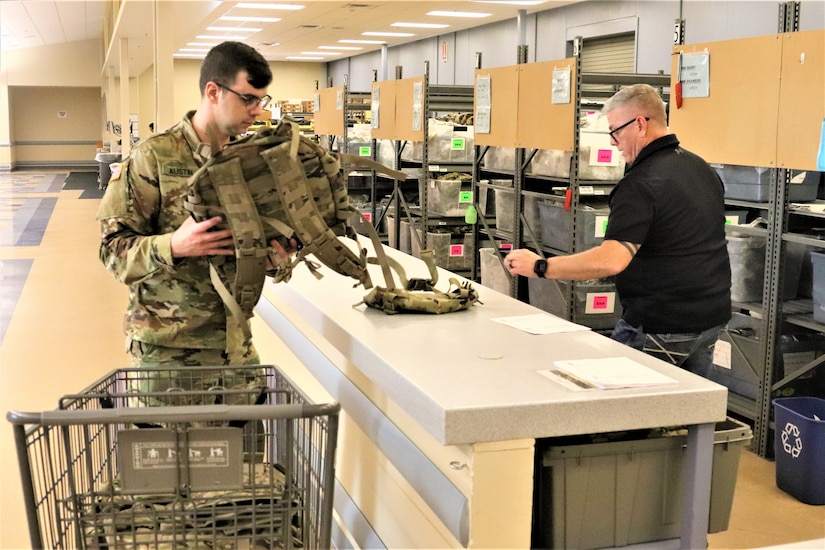 Army Reserve Soldiers praise Fort McCoy Central Issue Facility exchange process; tests facility’s capabilities