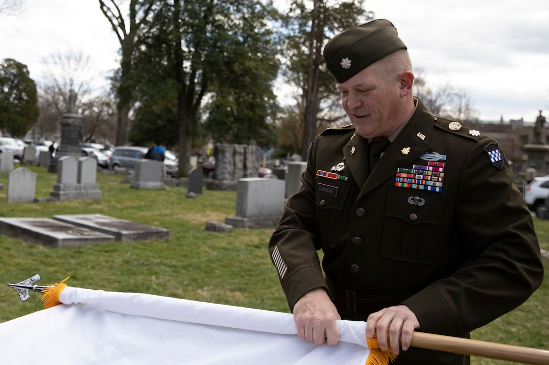 Army Reserve remembers past president’s birthday