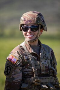 Army Reserve Soldiers conduct weapons qualification for Best Warrior