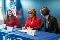 NSWC Crane announces first-ever Educational Services Agreement with Indiana University