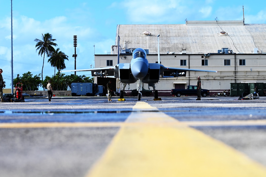 A F-15 Eagle from the 173rd Fighter Wing at Kingsley Field, Ore., prepares to taxi to the runway