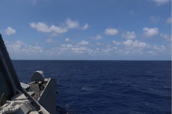 USS Manchester (LCS 14) Underway in the Mindoro Straits