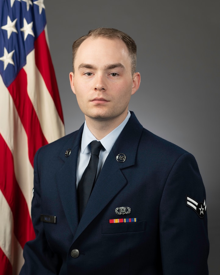 A1C Mills Official Portrait