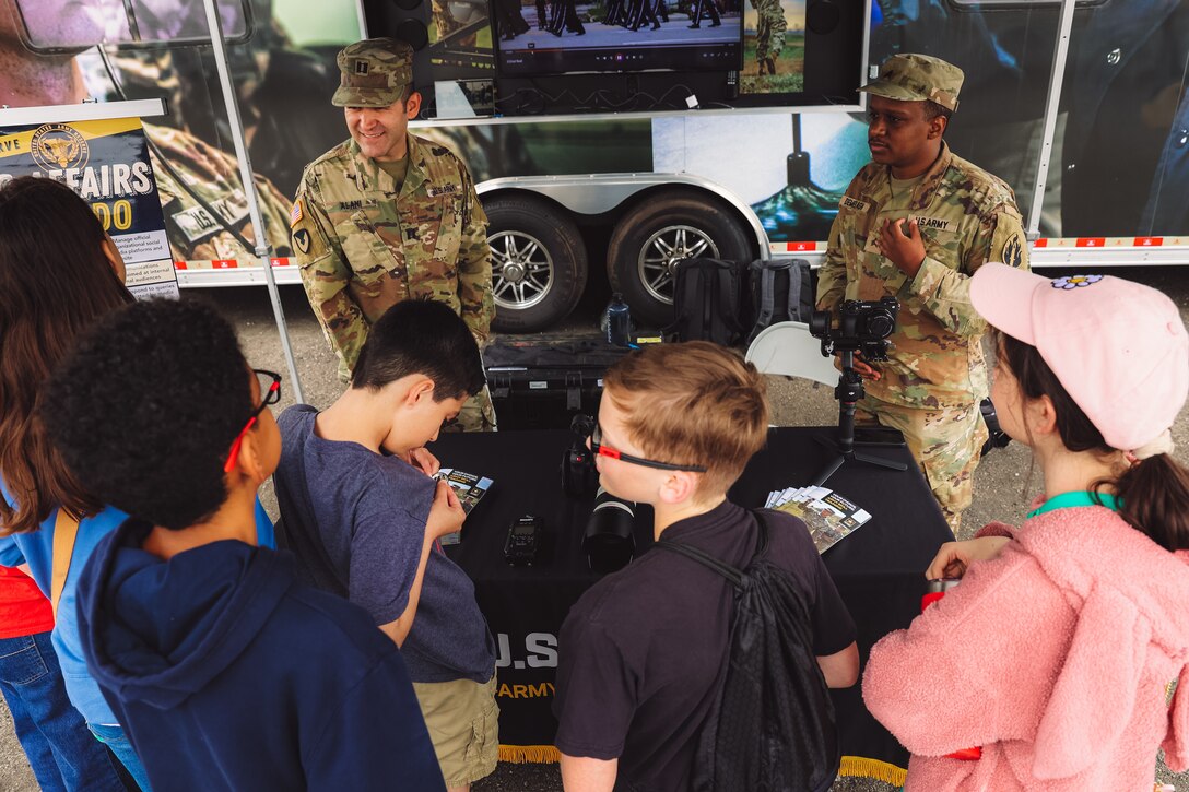 High school students explore diverse career paths at Meet Your Army recruiting event