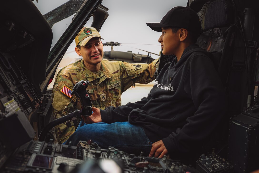 High school students explore diverse career paths at Meet Your Army recruiting event