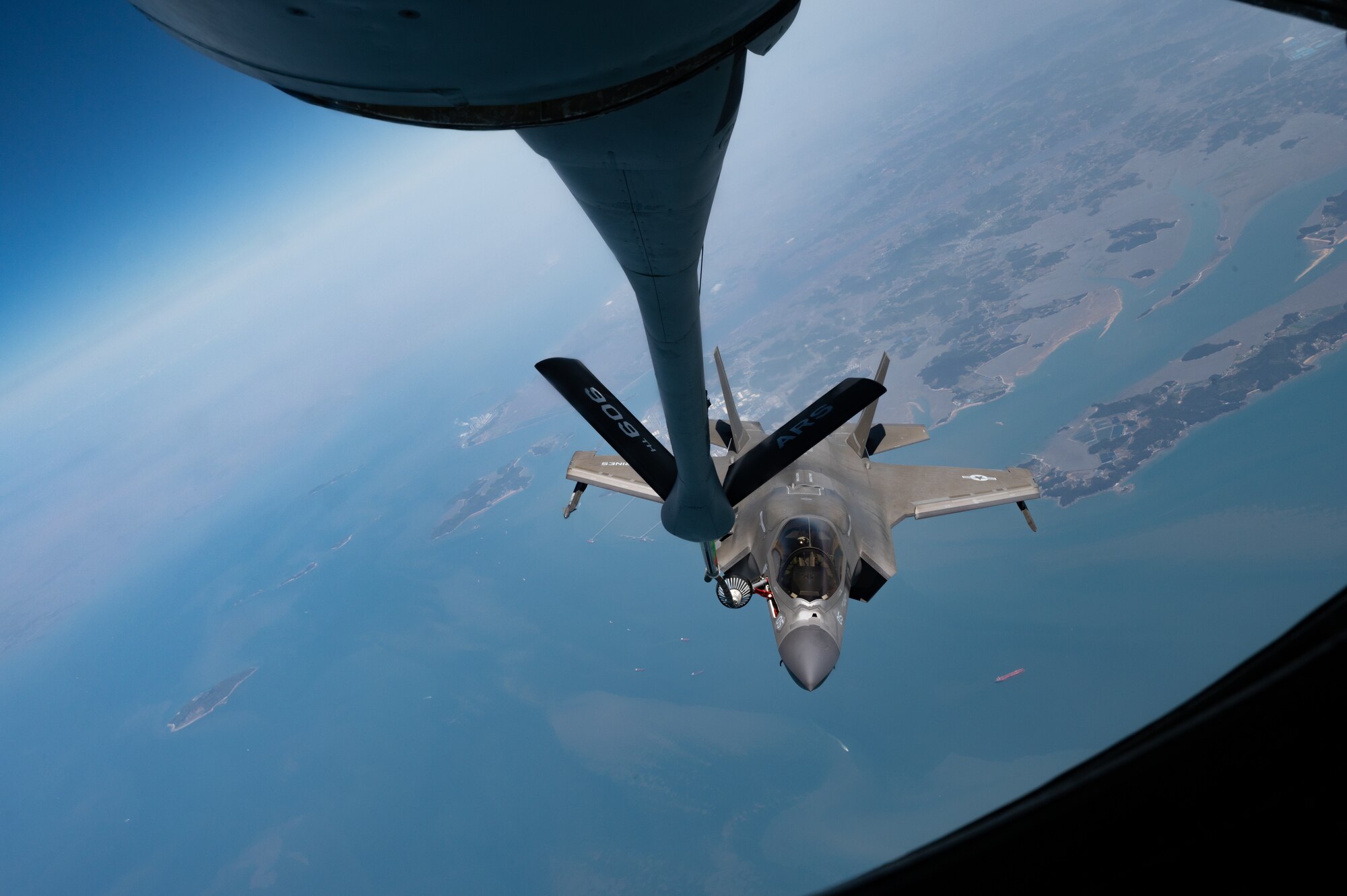 A U.S. Marine Corps F-35B Lightning II assigned to Marine Fighter Attack Squadron 121, Marine Corps Air Station Iwakuni, Japan, approaches a KC-135 Stratotanker assigned to the 909th Air Refueling Squadron, Kadena Air Base, Japan, to conduct aerial refueling during Korea Flying Training 24 over the Republic of Korea, April 25, 2024.