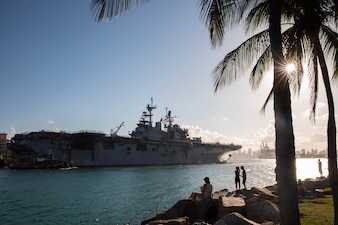 USS Bataan (LHD 5) transits past South Point Park for Fleet Week Miami.
