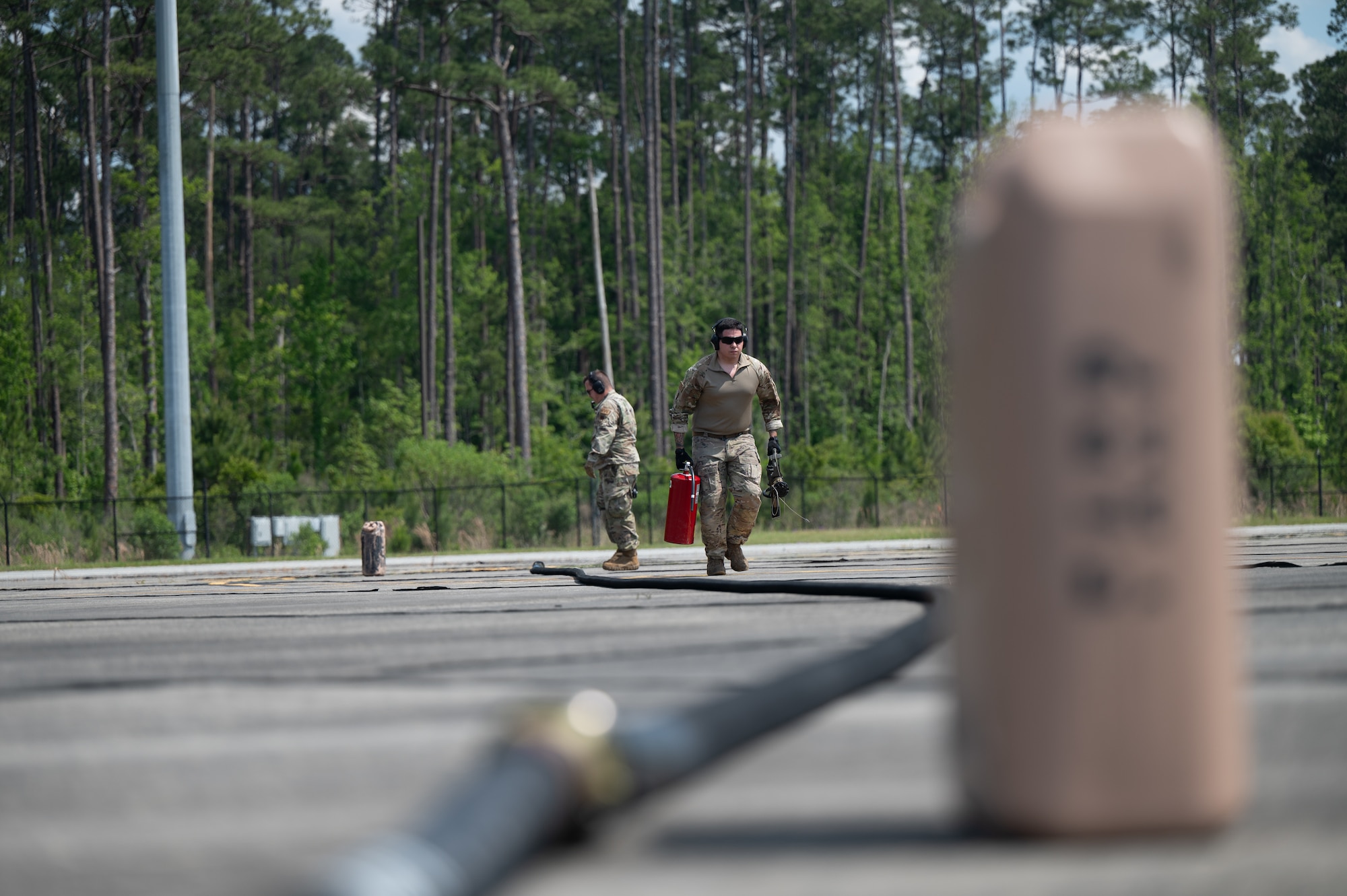 39th RQS loadmasters conduct FARP training