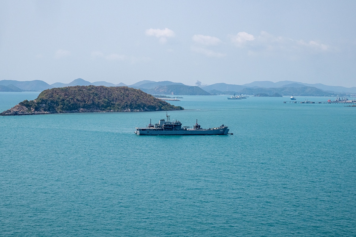 he Royal Thai Navy Sichang-class medium landing ship HTMS Surin (LST-722) steams in the Gulf of Thailand during Exercise Cobra Gold 2024, Mar. 1, 2024.